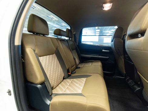 Used 2018 Toyota Tundra SR5 AWD/4WD image 15