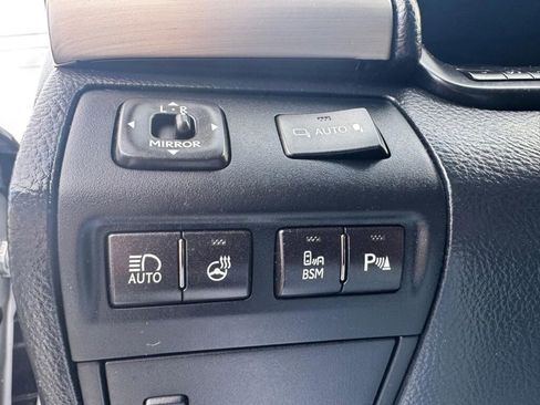 Used 2013 Lexus LS 460 AWD w/ Ultra Luxury Pkg image 20