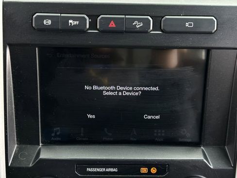 Used 2019 Ford F250 Lariat w/ Chrome Package image 26