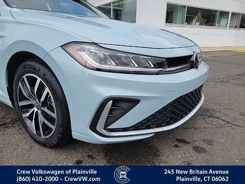New 2026 Volkswagen Jetta SE FWD image 21