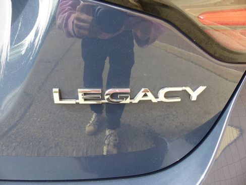 Used 2025 Subaru Legacy Premium w/ Popular Package #1A AWD/4WD image 9