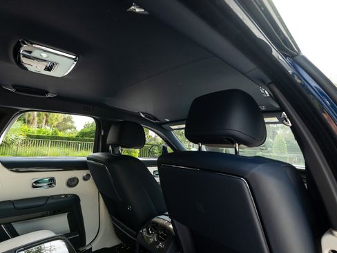 Used 2023 Rolls-Royce Ghost Black Badge w/ Black Badge Ghost Package image 81