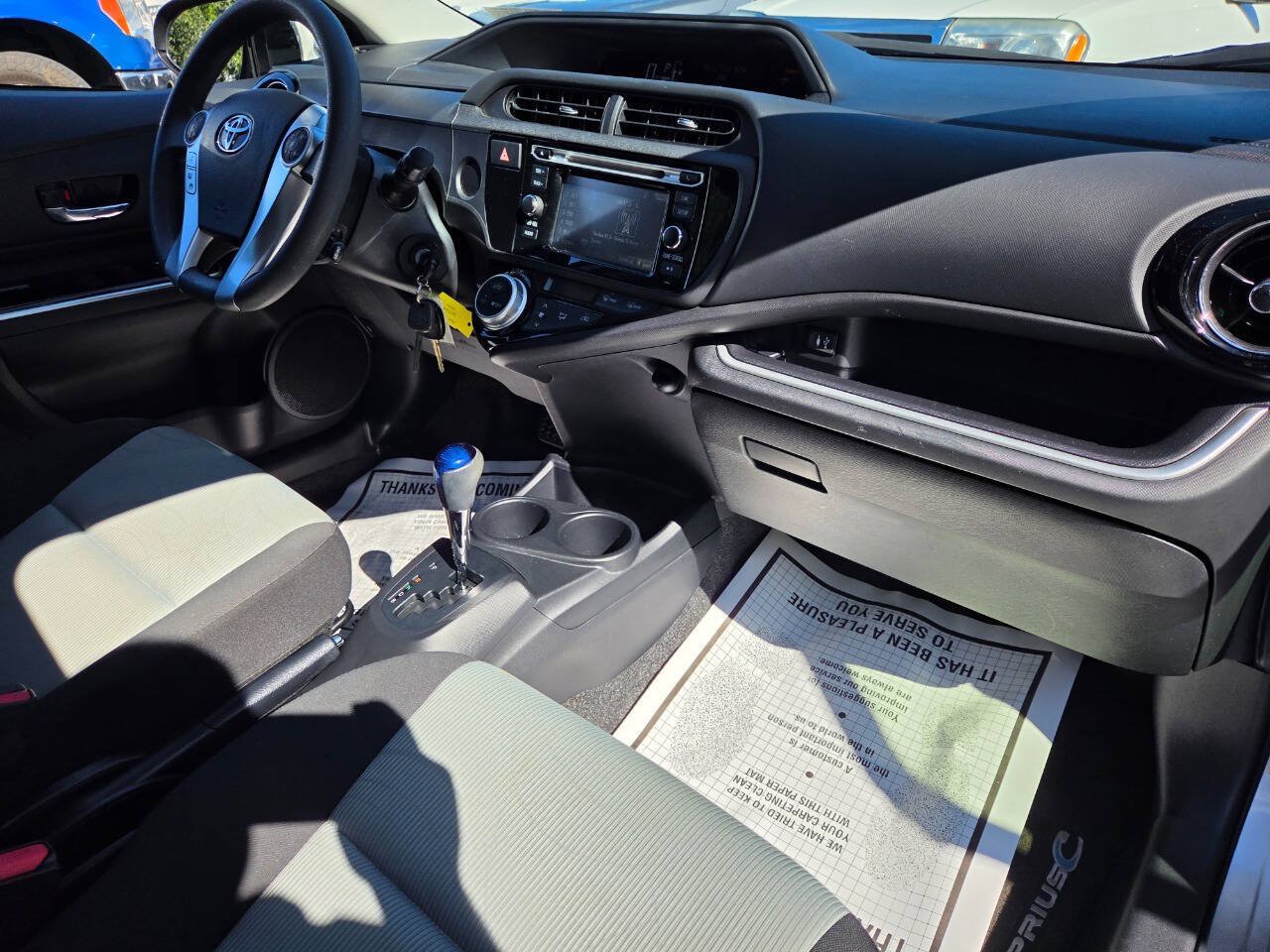 Used 2015 Toyota Prius C Two FWD image 33