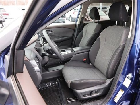 Certified 2023 Nissan Rogue SV image 8