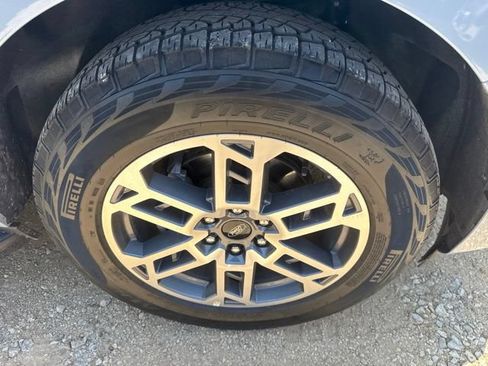Used 2025 Ford Expedition Active AWD/4WD image 26