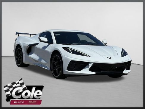 Used 2020 Chevrolet Corvette Stingray Preferred Cpe w/ 2LT Preferred Equipment Group RWD image 1