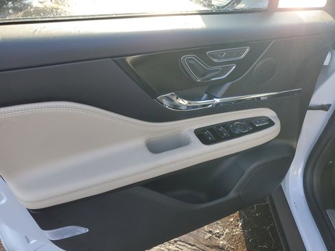 New 2026 Lincoln Corsair Reserve w/ Jet Appearance Package image 8