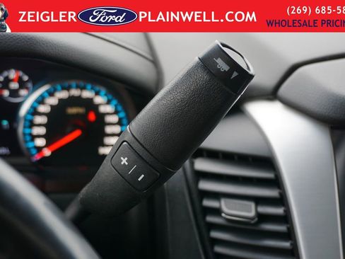 Used 2019 GMC Yukon XL SLT w/ Graphite Performance Edition image 28