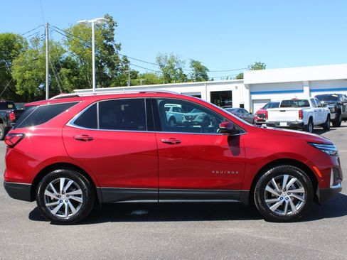 Used 2023 Chevrolet Equinox Premier AWD/4WD image 11