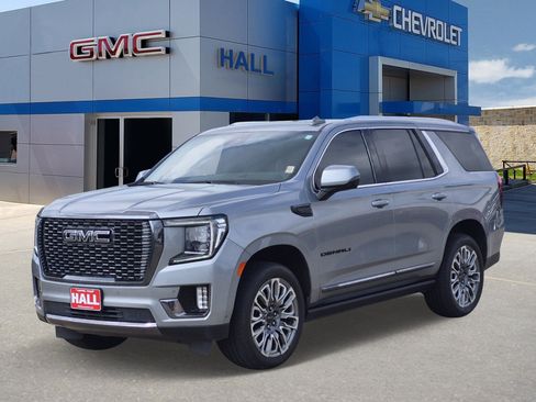 Certified 2024 GMC Yukon Denali Ultimate AWD/4WD image 3