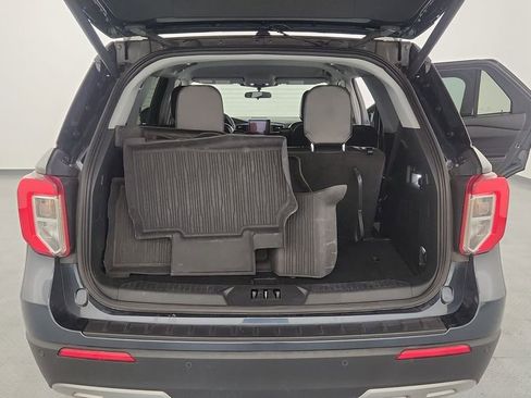 Used 2023 Ford Explorer XLT w/ Equipment Group 202A image 27