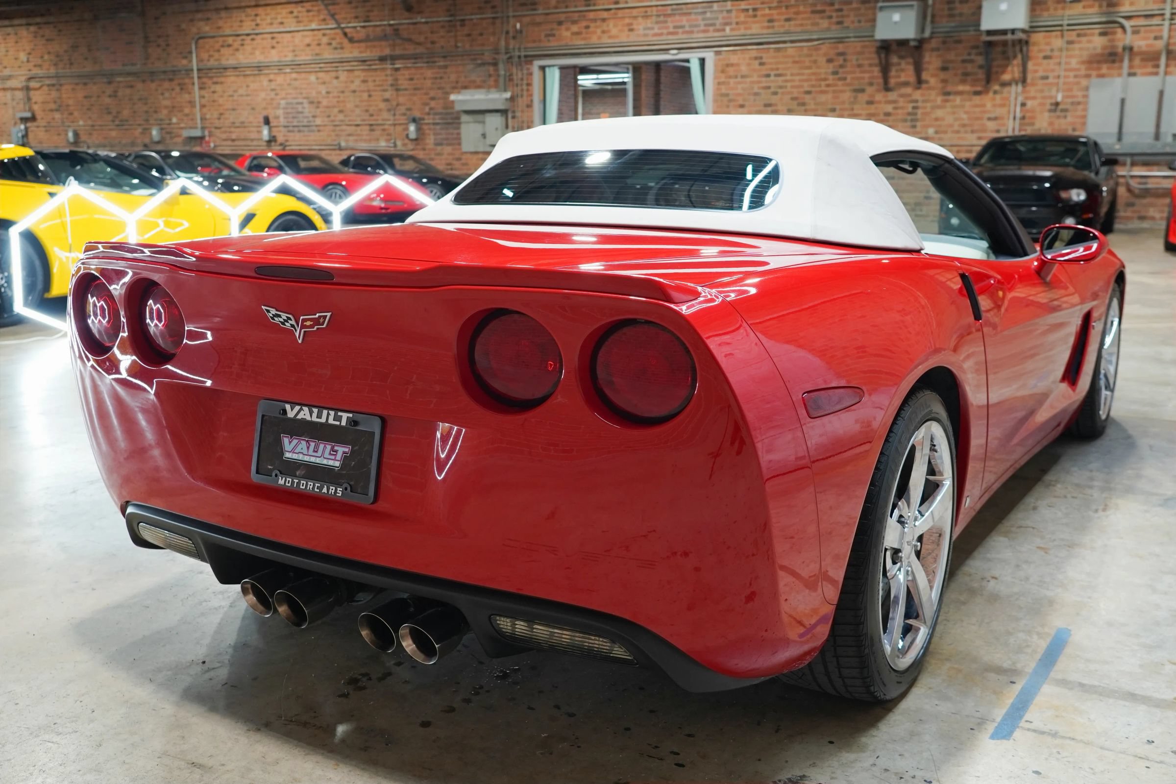 Used 2008 Chevrolet Corvette Convertible w/ Preferred Equipment Group RWD image 12