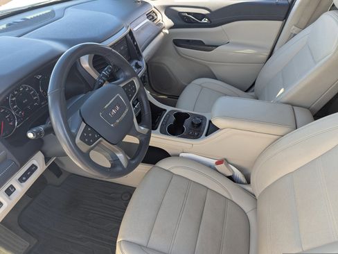 Used 2021 GMC Acadia Denali w/ Denali Technology Package image 22