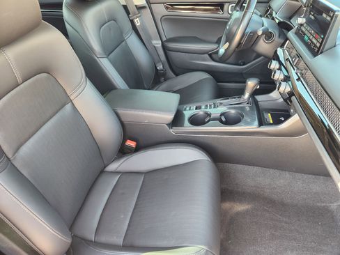 Used 2023 Honda Civic Touring image 15