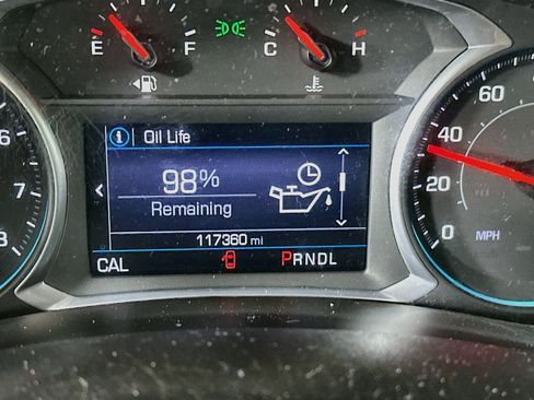 Used 2019 Chevrolet Equinox LT FWD image 19