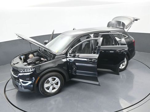 Used 2022 Kia Sorento LX image 62