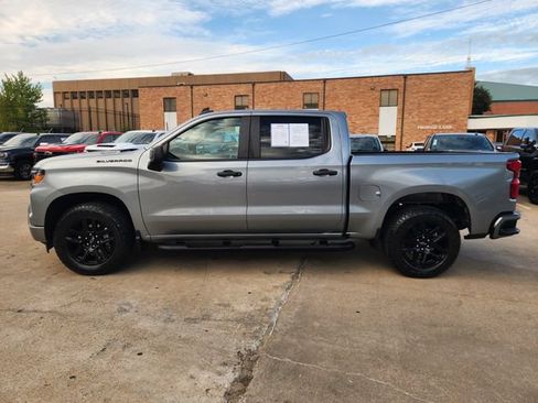 Used 2024 Chevrolet Silverado 1500 Custom w/ Turbomax Blackout Package RWD image 4