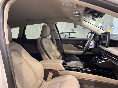 Used 2023 Lincoln Corsair FWD image 14