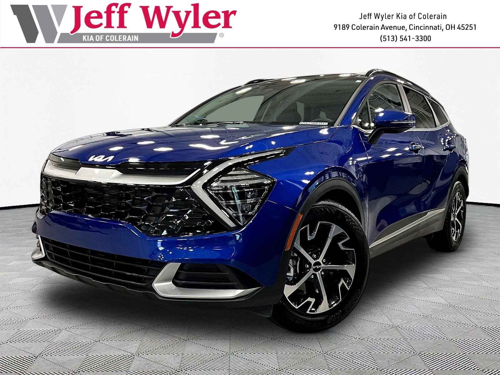 Used 2025 Kia Sportage EX w/ Premium Package FWD image 1