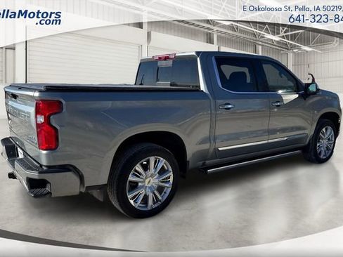 Used 2025 Chevrolet Silverado 1500 High Country image 3