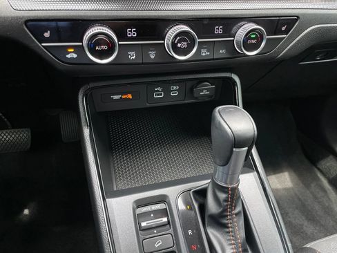 Certified 2025 Honda CR-V Sport image 17