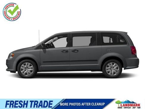 Used 2017 Dodge Grand Caravan SXT w/ Blacktop Package FWD image 1