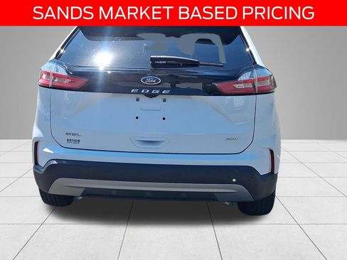 Certified 2023 Ford Edge SEL w/ Convenience Package AWD/4WD image 5