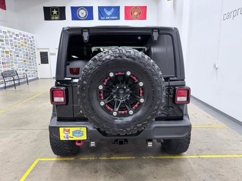 Used 2018 Jeep Wrangler Sport AWD/4WD image 6