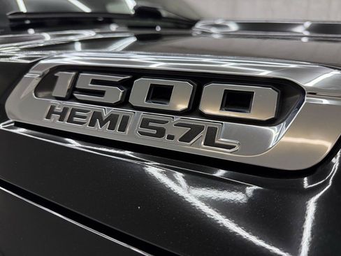 Used 2019 RAM 1500 Laramie AWD/4WD image 30