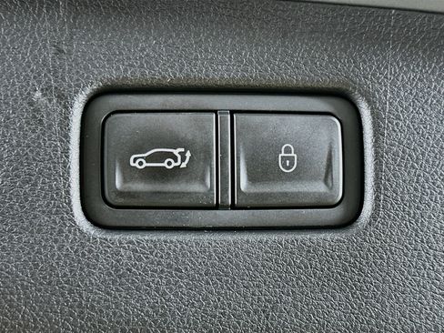 Used 2025 Genesis GV70 2.5T AWD/4WD image 29