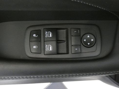 Used 2023 Dodge Challenger SXT w/ Plus Package image 11