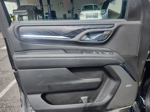 Used 2023 GMC Yukon Denali AWD/4WD image 11