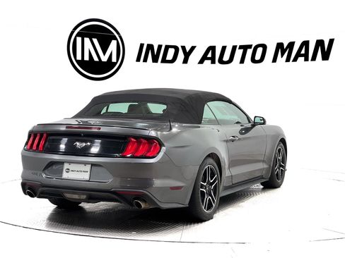 Used 2018 Ford Mustang Premium image 4