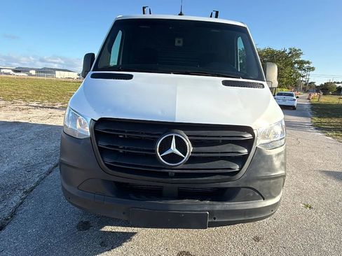 Used 2020 Mercedes-Benz Sprinter 1500 w/ Driver Convenience Package image 9