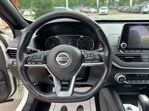 Used 2019 Nissan Altima 2.5 SV FWD image 22