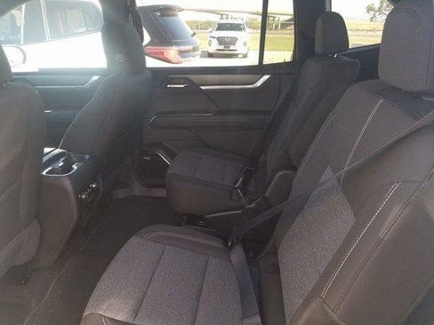 New 2026 GMC Acadia Elevation image 10