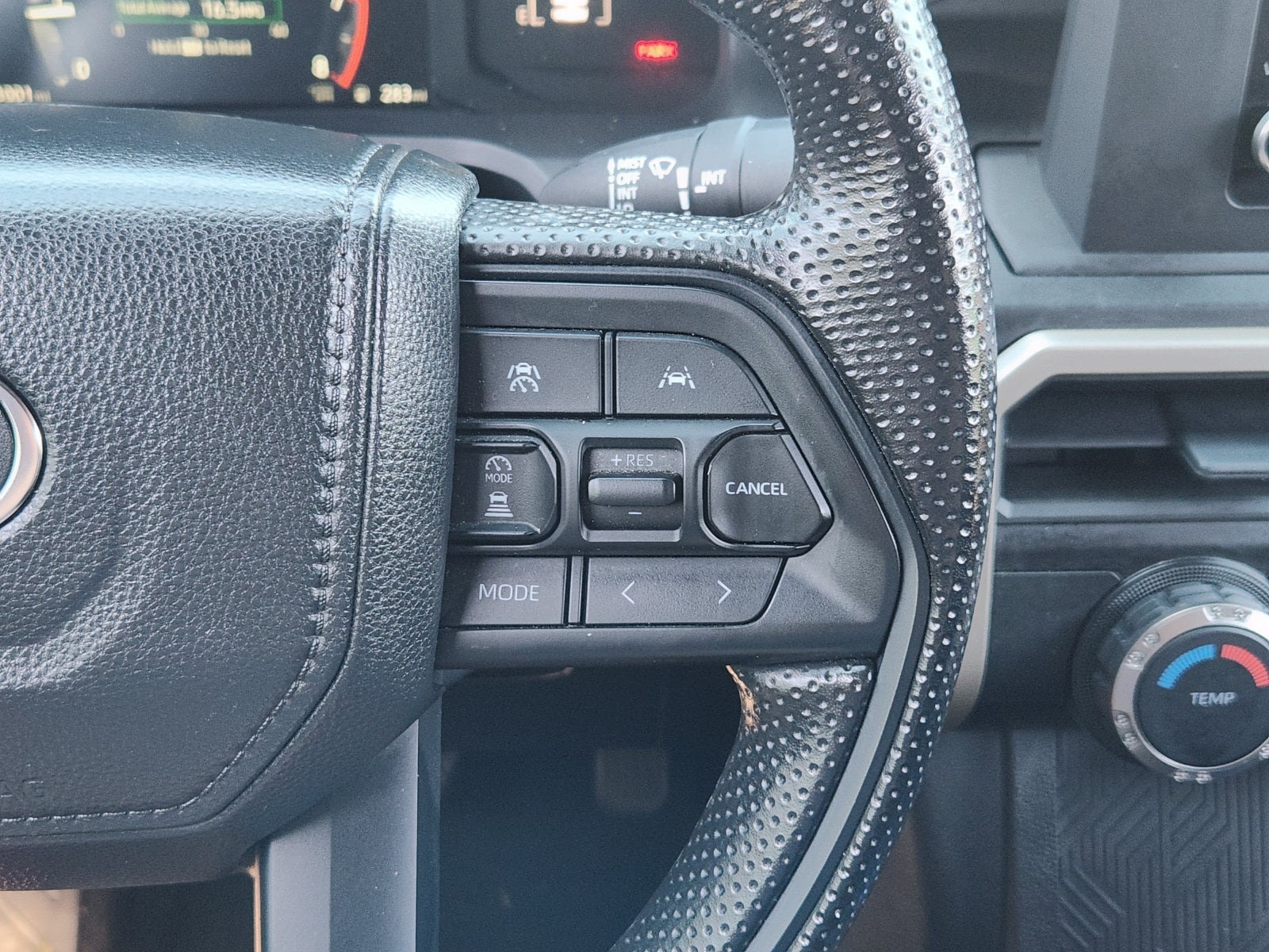 Used 2024 Toyota Tacoma SR AWD/4WD image 38