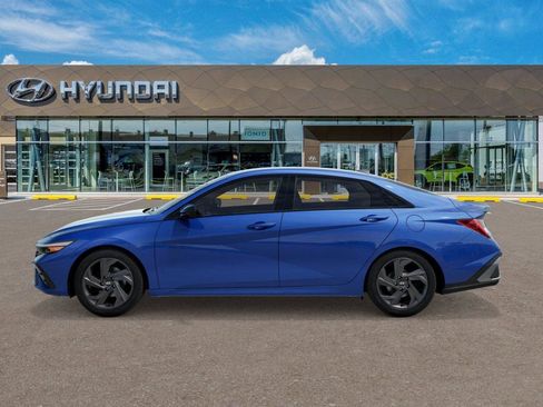 Used 2026 Hyundai Elantra Sport FWD image 3