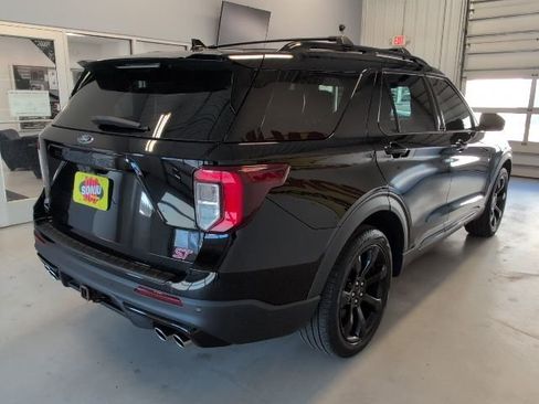 Certified 2020 Ford Explorer ST w/ ST Street Pack image 5