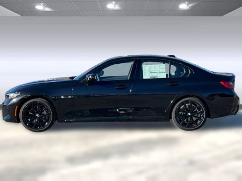 Used 2026 BMW 330i Sedan w/ M Sport Package RWD image 2