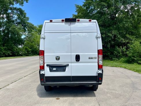 Used 2023 RAM ProMaster 2500 image 8