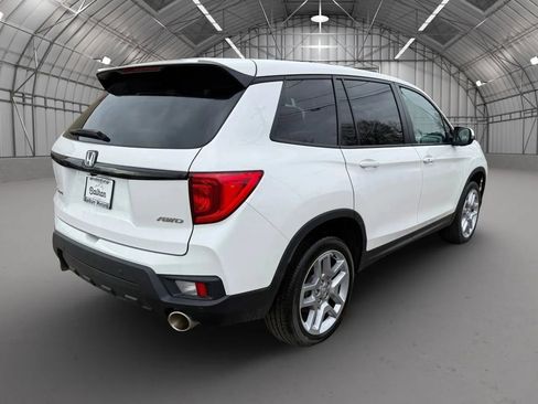 Used 2024 Honda Passport EX-L image 4