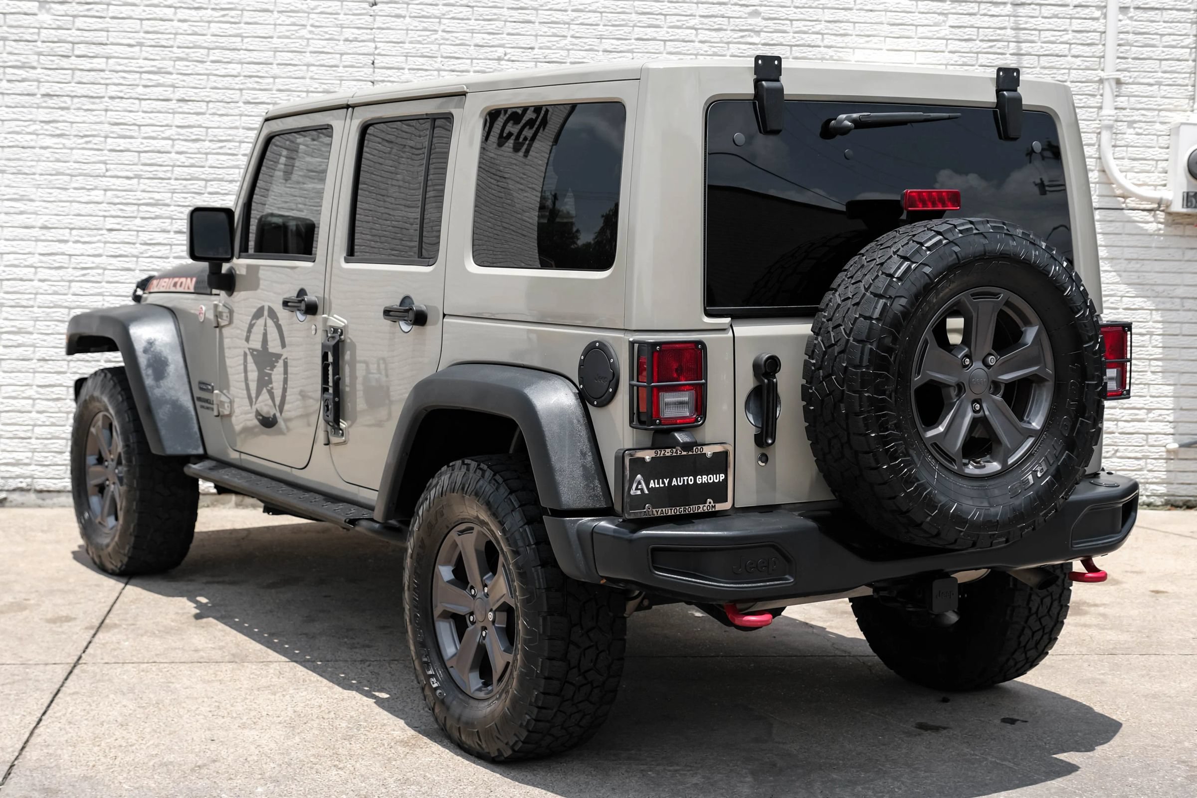 Used 2017 Jeep Wrangler Unlimited Rubicon AWD/4WD image 8
