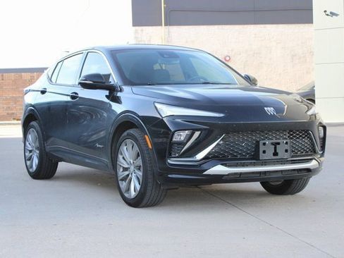 Used 2024 Buick Envista Avenir image 2