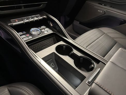 New 2026 Lincoln Nautilus Reserve AWD/4WD image 30