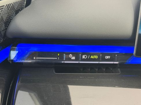 Used 2024 BMW i5 eDrive40i w/ M Sport Package image 20