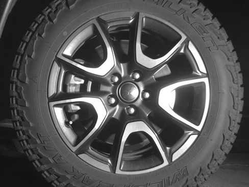 Used 2025 Jeep Compass Trailhawk image 11