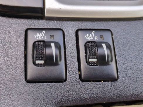 Used 2016 Toyota Highlander XLE image 24