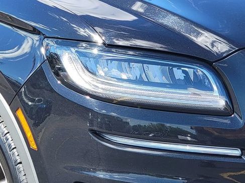 Used 2019 Lincoln Nautilus Reserve AWD/4WD image 16
