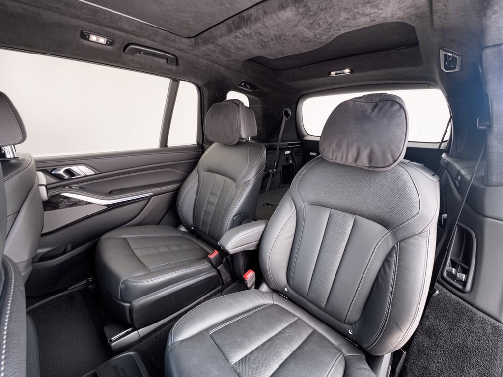 Used 2019 BMW X7 xDrive50i w/ M Sport Package AWD/4WD image 25